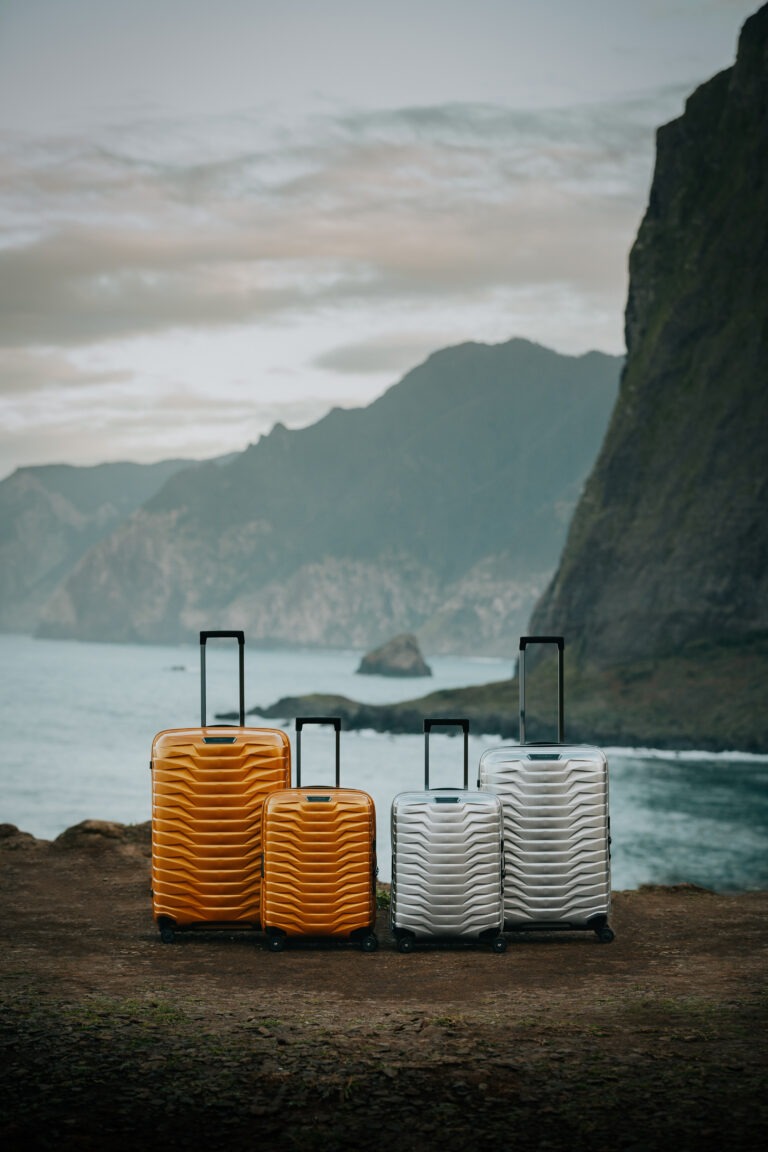 סמסונייט מזוודות קשיחות