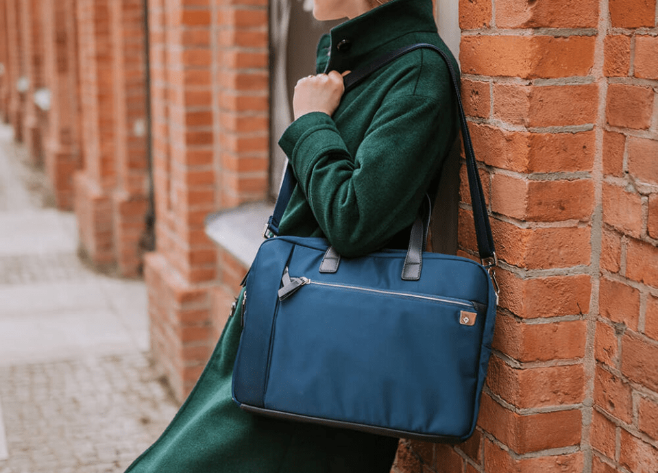 תיקי עסקים ומחשב סמסונייט