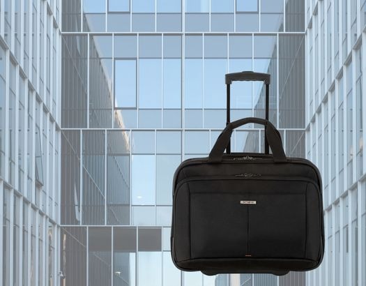 תיקים על גלגלים סמסונייט