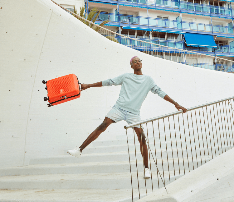 אמריקן טוריסטר מזוודות